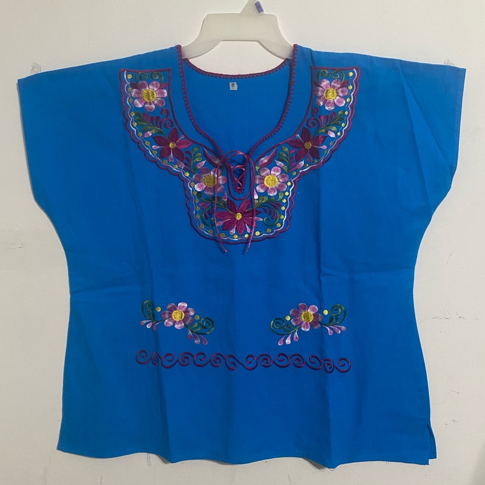 NWOT- Artisanal Mexican blouse